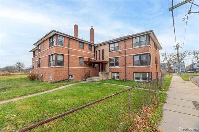 property at 2017 Burlingame St