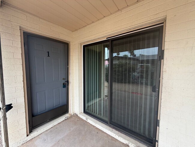 8439 E Coronado Rd in Scottsdale, AZ - Building Photo - Building Photo