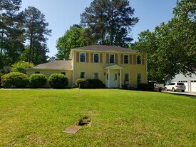 726 Springdale Woods Dr in Macon, GA - Building Photo