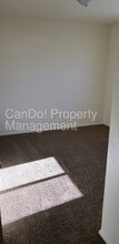 235 Carol Dr-Unit -2 in Blackfoot, ID - Building Photo - Building Photo