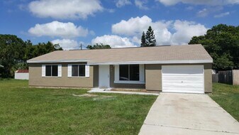 155 Jablo Ave in Cocoa, FL - Building Photo