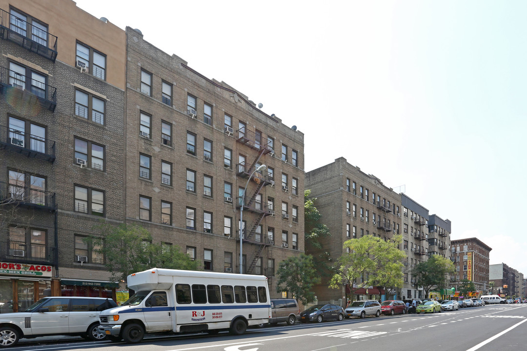 241-253 Sherman Ave in New York, NY - Building Photo