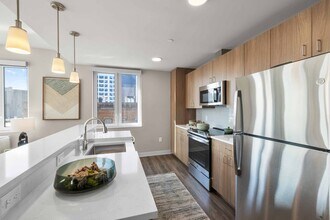 The Grand in West New York, NJ - Foto de edificio - Building Photo