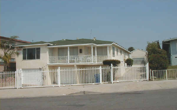 857 Laconia Blvd in Los Angeles, CA - Building Photo