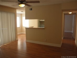 5740 Rock Island Rd-Unit -284 in Tamarac, FL - Building Photo - Building Photo