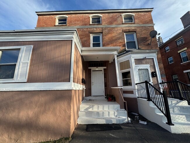 86 Edwards St in Hartford, CT - Building Photo - Building Photo
