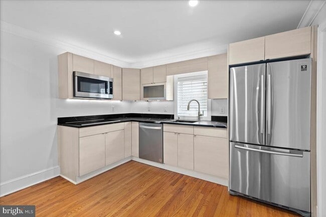 182 W Court St in Doylestown, PA - Building Photo - Building Photo