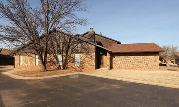 4700 Hemlock Ln in Oklahoma City, OK - Building Photo - Building Photo