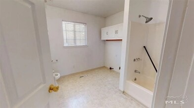 900 Lay St in Winnemucca, NV - Building Photo - Building Photo