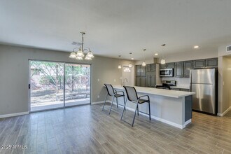 332 E Malibu Dr in Tempe, AZ - Building Photo - Building Photo
