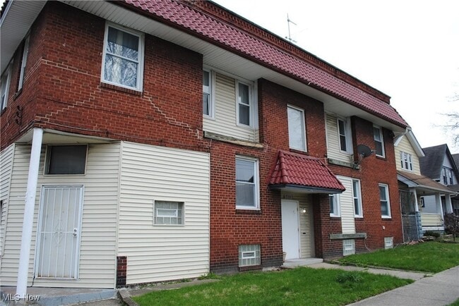 property at 3173 W 38th St