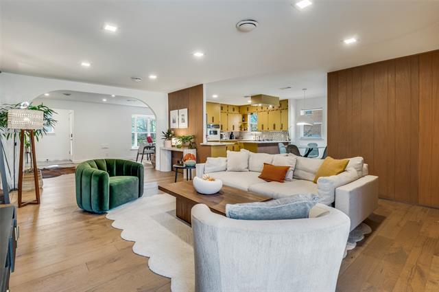 2855 W 9th St in Dallas, TX - Building Photo - Building Photo