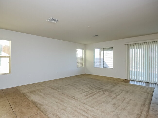 898 W Calle Arroyo Norte in Green Valley, AZ - Building Photo - Building Photo