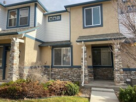 2426 Parkfront Dr in Fort Collins, CO - Building Photo