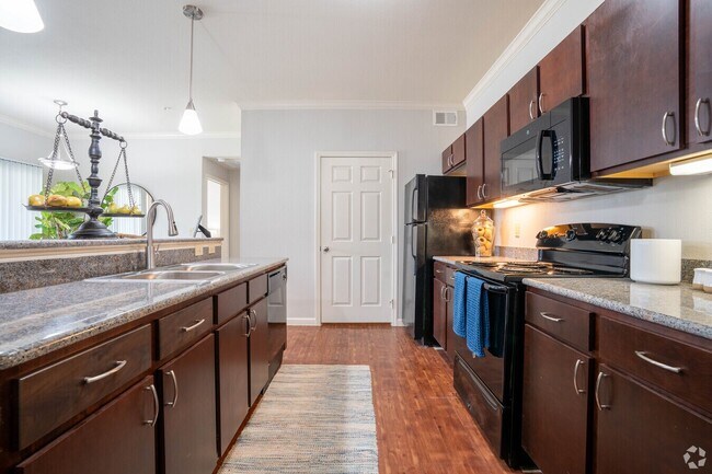1200 W Cedar Bayou Lynchburg Rd in Baytown, TX - Building Photo - Building Photo