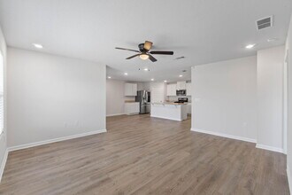 4603 Honor Guard Wy in Crestview, FL - Building Photo - Building Photo