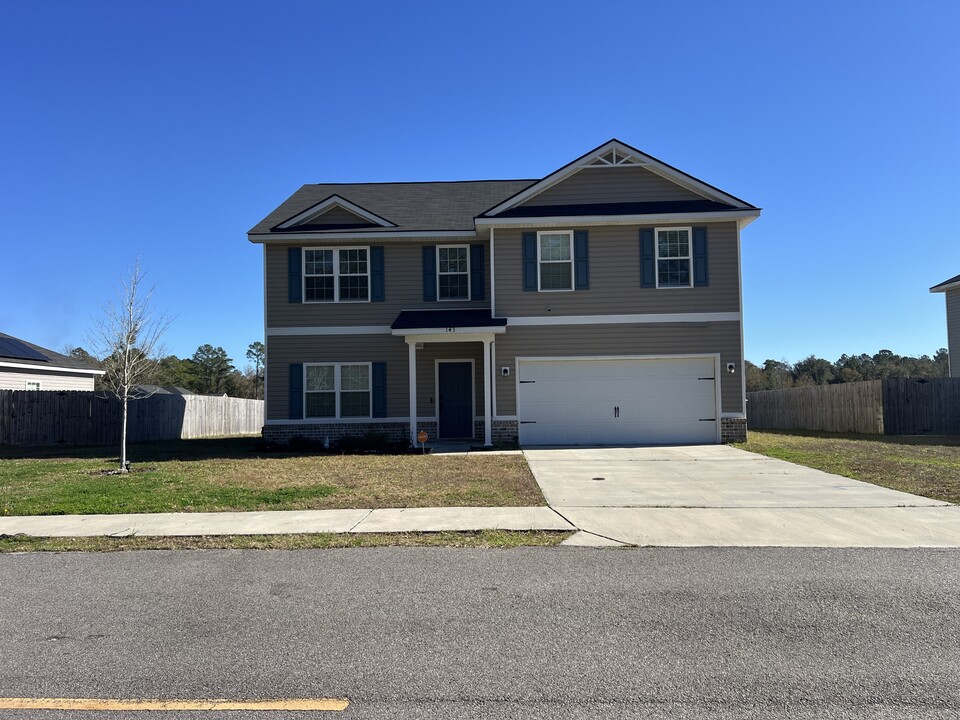 143 Morningside Dr in Allenhurst, GA - Building Photo