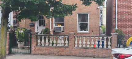 28-48 47th St in Queens, NY - Building Photo - Building Photo