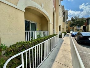 10870 NW 88th Ter, Unit 103 in Doral, FL - Building Photo - Building Photo