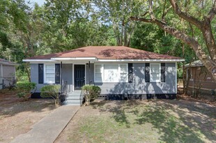 1608 E 34th St in Savannah, GA - Building Photo