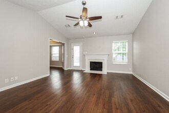 7551 W Winchester Dr in Nashville, TN - Building Photo - Building Photo