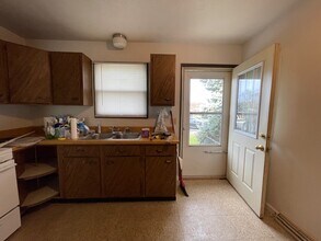 601 Rizek Dr-Unit -7A in North Liberty, IN - Building Photo - Building Photo