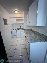 405 6th Ave N in Lake Worth Beach, FL - Building Photo - Building Photo