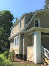 275 Baywood Ave in Pittsburgh, PA - Building Photo - Building Photo