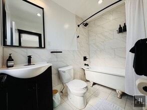 HANCOCK STREET, Unit 3B in Brooklyn, NY - Building Photo - Building Photo