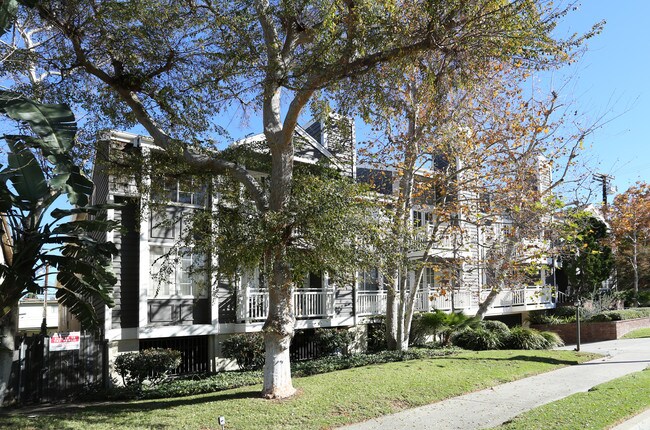 9853 Tabor in Los Angeles, CA - Foto de edificio - Building Photo