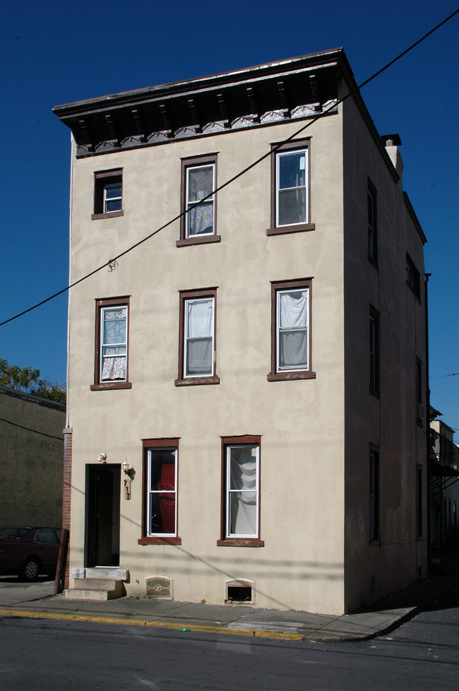 717 W Liberty St in Allentown, PA - Building Photo - Building Photo