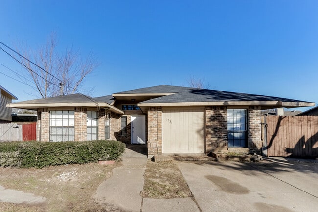 property at 1331 Glencliff Ct