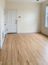 2318 N Southport Ave, Unit 1F in Chicago, IL - Building Photo - Building Photo