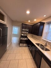 7766 Gissler Ave in Richmond Heights, MO - Building Photo - Building Photo