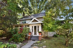 1306 Packard St in Ann Arbor, MI - Building Photo
