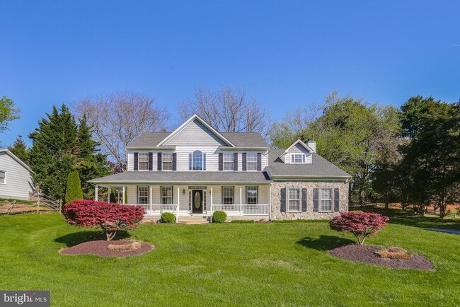 9874 Foxhill Ct