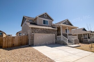 6432 San Isabel Ave in Loveland, CO - Building Photo - Building Photo