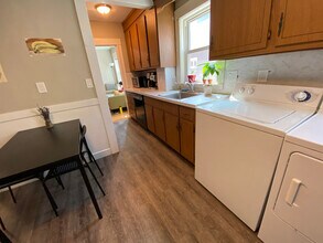 203 South St, Unit #1 in Waltham, MA - Building Photo - Building Photo