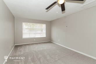 4829 Weber Dr in Hamilton, OH - Building Photo - Building Photo