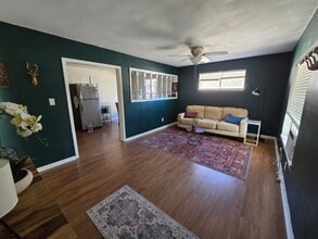 10608 Georgian Dr in Austin, TX - Building Photo - Building Photo