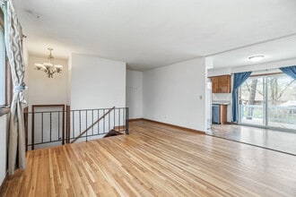 250 117th Ave NE in Blaine, MN - Building Photo - Building Photo