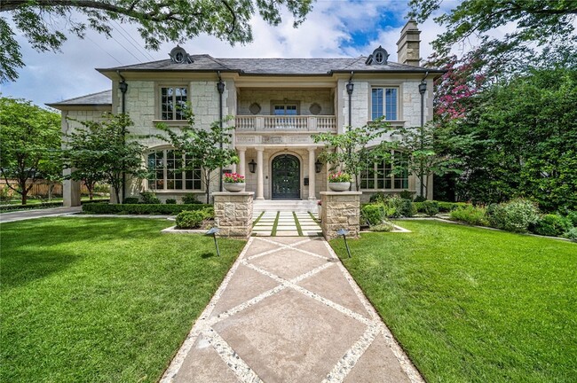 property at 3548 Bryn Mawr Dr