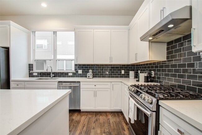 property at 2717 Eado Grove Ln