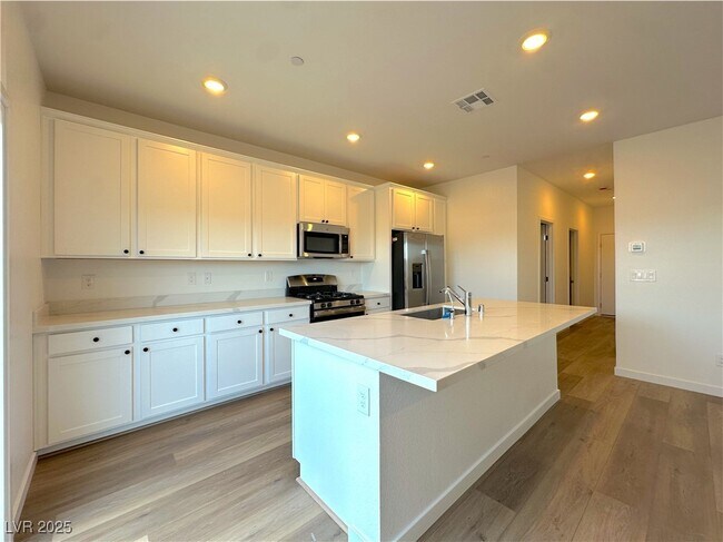 property at 521 Daphne Ter St