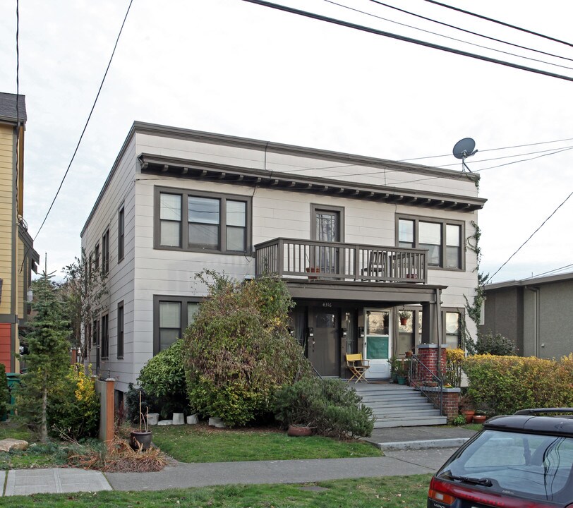 4316 Francis Ave N in Seattle, WA - Foto de edificio