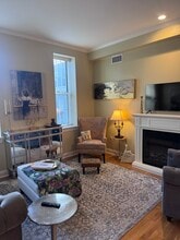 17 Central St, Unit Unit 9 in Salem, MA - Building Photo - Building Photo