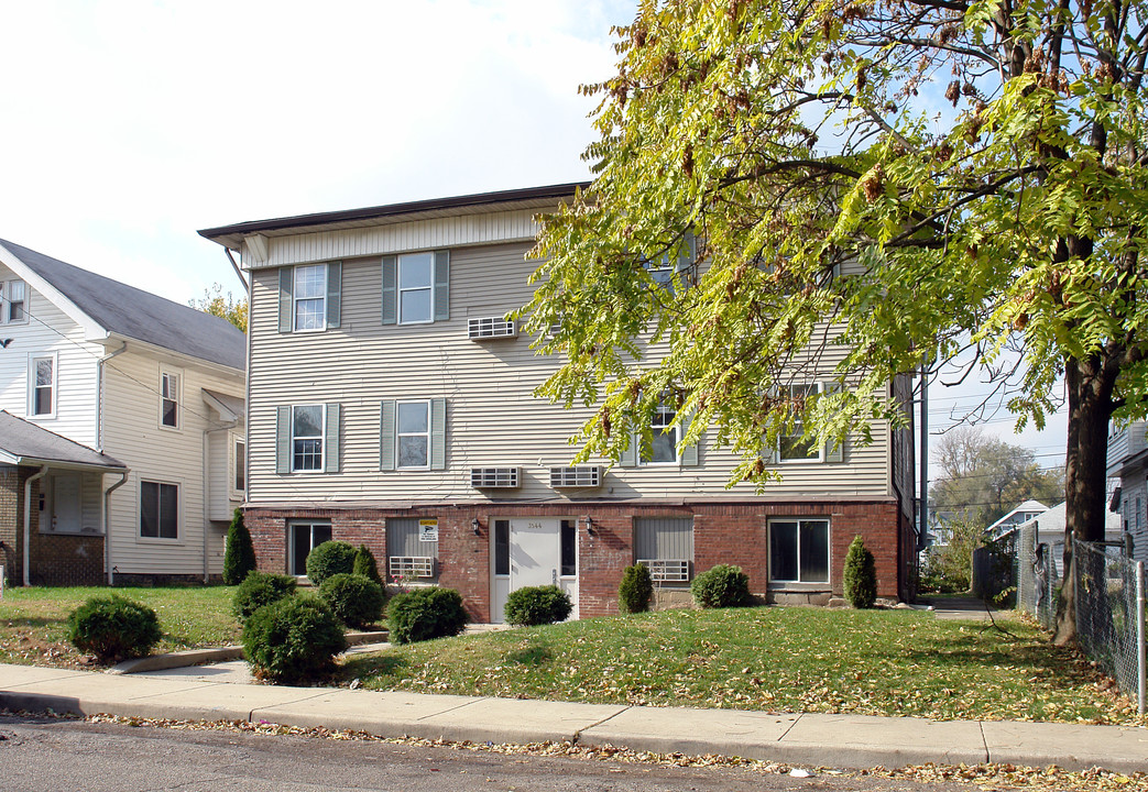 Carrollton Apartments in Indianapolis, IN - Building Photo