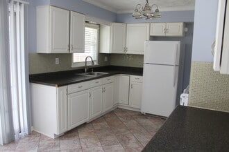 723 Glendale Ave in Rockford, IL - Building Photo - Building Photo