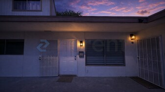 132 W 18th St in Merced, CA - Building Photo