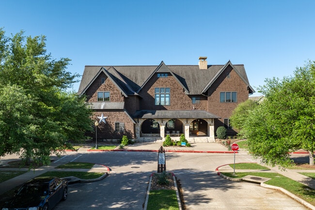 The Cottages of College Station in College Station, TX - Foto de edificio - Building Photo